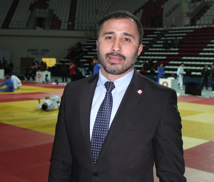 Sezer Huysuz: "Bu Yıl 200’ün Üzerinden Uluslararası Madalyamız Var"