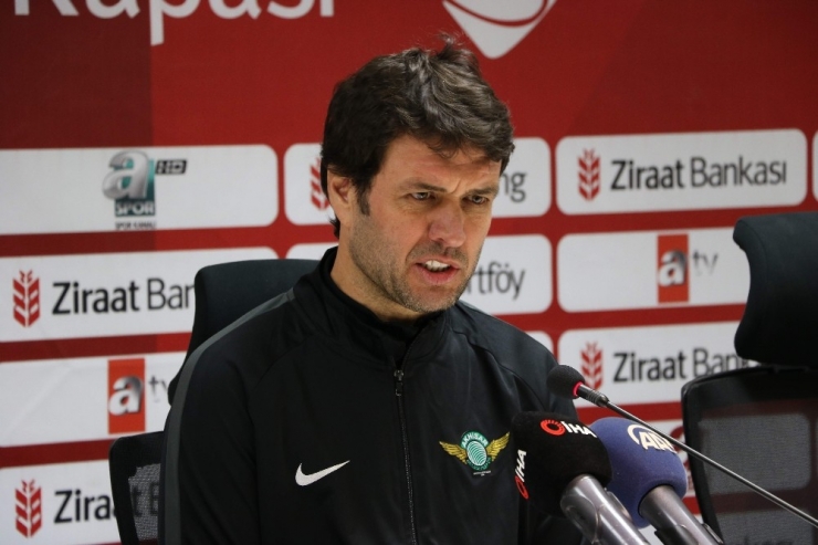 Son Şampiyon Akhisarspor Son 16’da