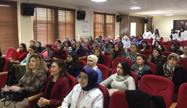 Esogü Ebelik Bölümü Öğrencilerinden “Üreme Sağlığını Koruyucu Uygulamalar” Semineri