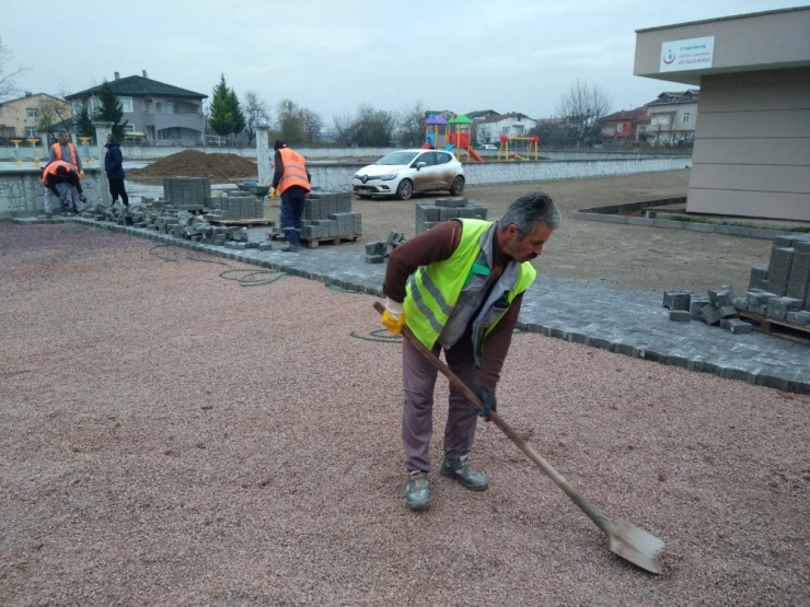 Kartepe’de Üst Yapı Çalışmaları Devam Ediyor