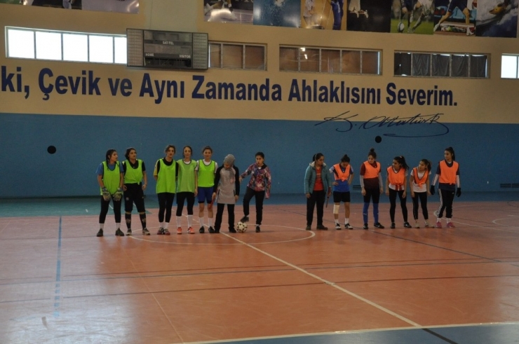 Sarıkamış Besyo’da Futsal Heyecanı Başladı