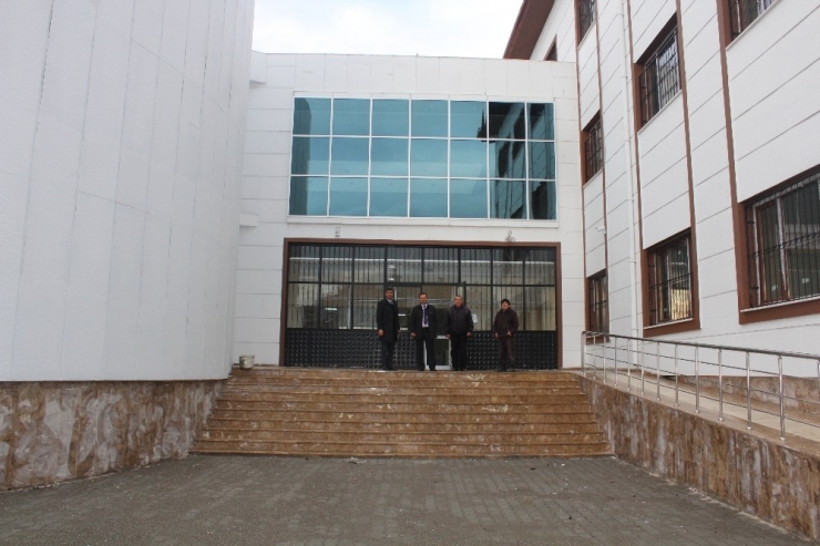 Tünçmen Eğitim Yatırımlarını İnceledi