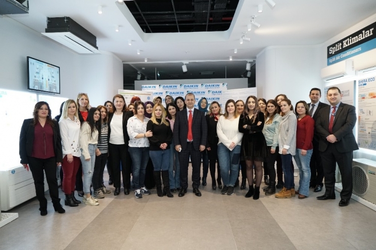 Sakura Kadın Teknisyenleri Tabuları Yıktı