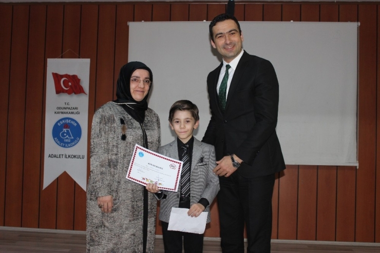 Geleceğin Velilerinden Anne Ve Babalarını Anlamlı Sertifika