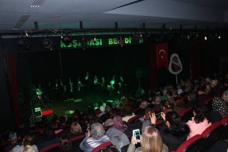 Kuşadası’nda Mevlana İçin Anma Programı Düzenlendi