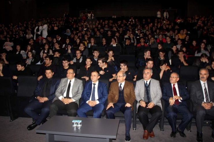 Erü Rektörü Prof. Dr. Mustafa Çalış: “Doktor Olmak İstedim Ama Hiçbir Zaman Profesör Olmak İstemedim"