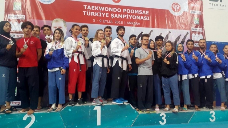 Tepebaşı Gençlik Ve Spor Kulübü Eskişehir’i Gururlandırıyor