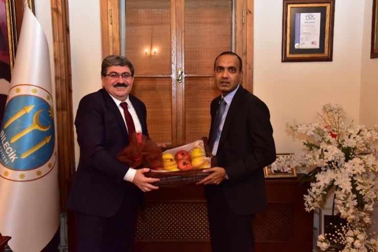 Başkan Can, Bangladeşli Konuğunu Ağırladı