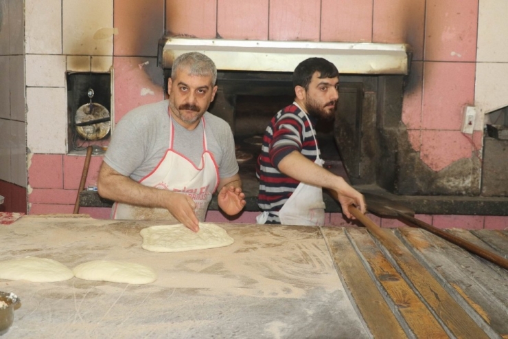 Yükselince Doları Bahane Ettiler, Düşünce Dolardan Bize Ne Dediler