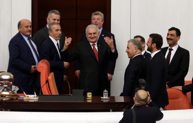 Cumhurbaşkanlığı Hükümet Sistemi’nin İlk Bütçesi Kabul Edildi