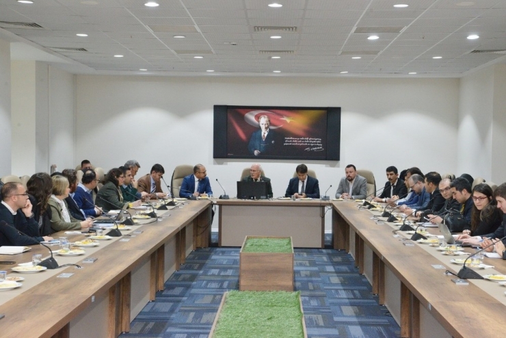 Uşak Üniversitesi’nde “Güdümlü Proje Arama” Toplantısı
