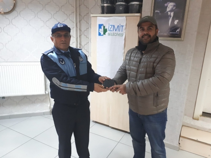 İzmit Zabıtası Takdir Toplamaya Devam Ediyor