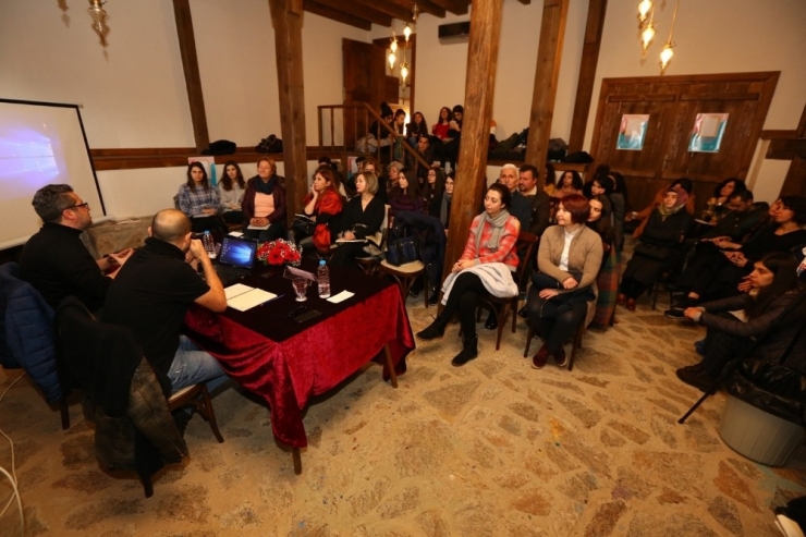 Nilüfer’de Çağdaş Sanat Konuşmaları Başladı