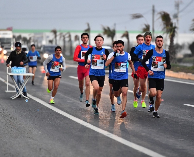 ’Cumhuriyet Şehitleri Koşusu’ Nefes Kesti