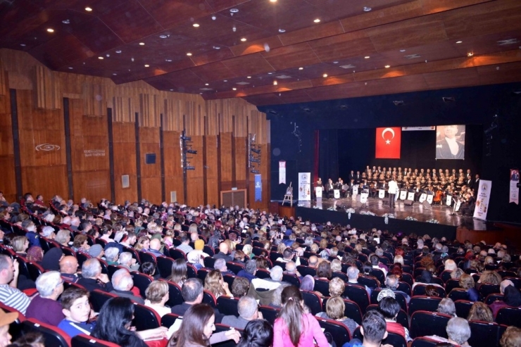 Kocaeli’de Türk Sanat Müziği Konseri Düzenlendi