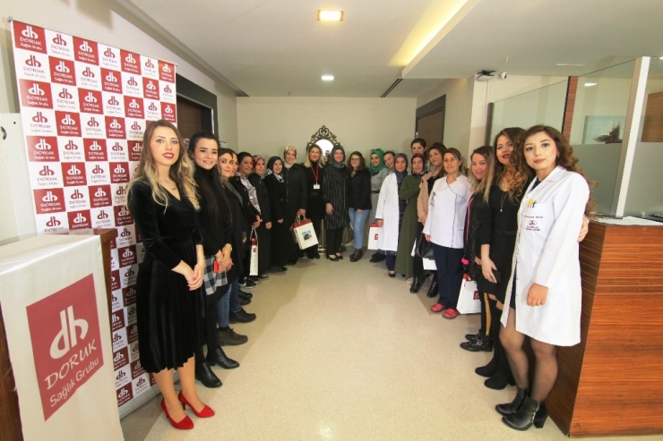 Anne Adayları İçin “Gebe Üniversitesi”