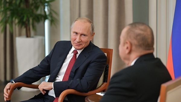 Putin, Aliyev’in Doğum Gününü Kutladı