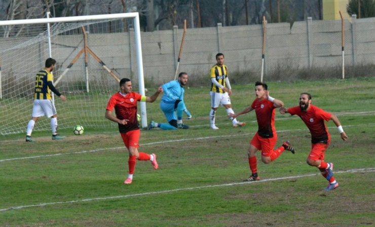 Foça Belediyespor, Devreyi Lider Kapattı