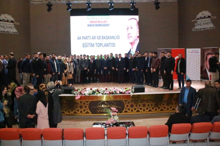 Şanlıurfa’da Parti İçi Ar-ge Teşkilat Eğitim Toplantısı Yapıldı