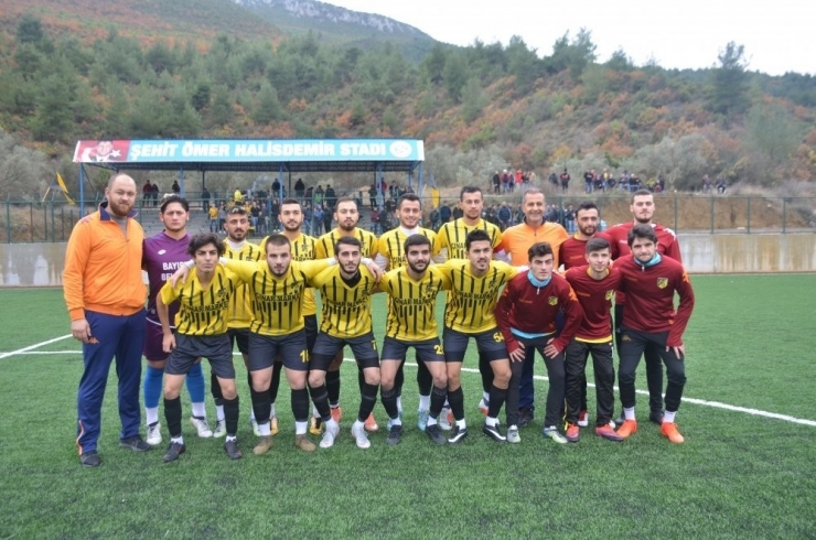 Bayırköyspor Sezonun İlk Yarısında Büyük Başarı Gösterdi