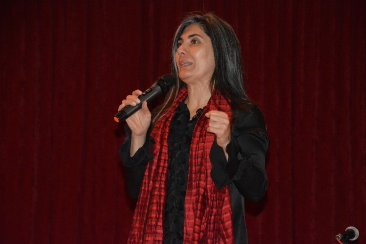 Eğitimci-yazar Birsen Bayar Velilerle Buluştu