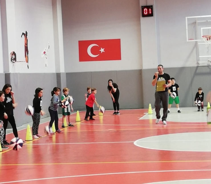 Güçyetmez Basketbol Akademi Hedef Büyüttü