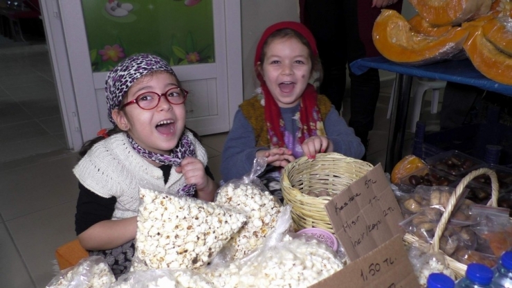 Miniklerin Pazarı Gerçek Pazarı Aratmadı