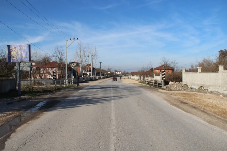 İki Mahalleyi Bağlayan Köprüde Genişletme Çalışmaları Başlıyor