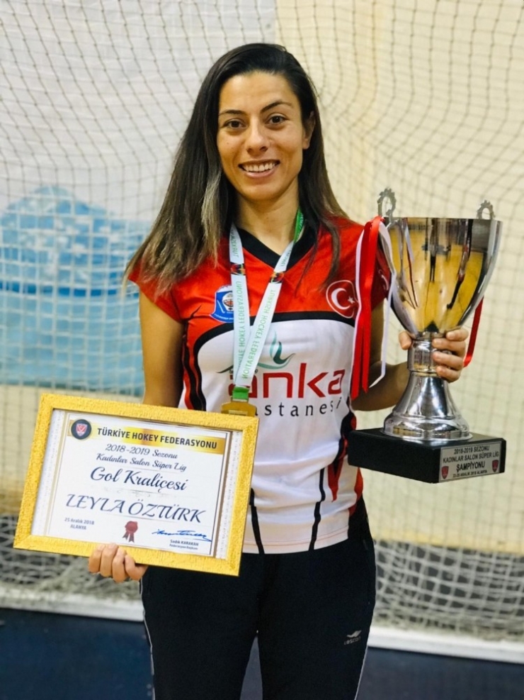 Süper Lig’in Gol Kraliçesi 35 Golle Leyla Öztürk Oldu