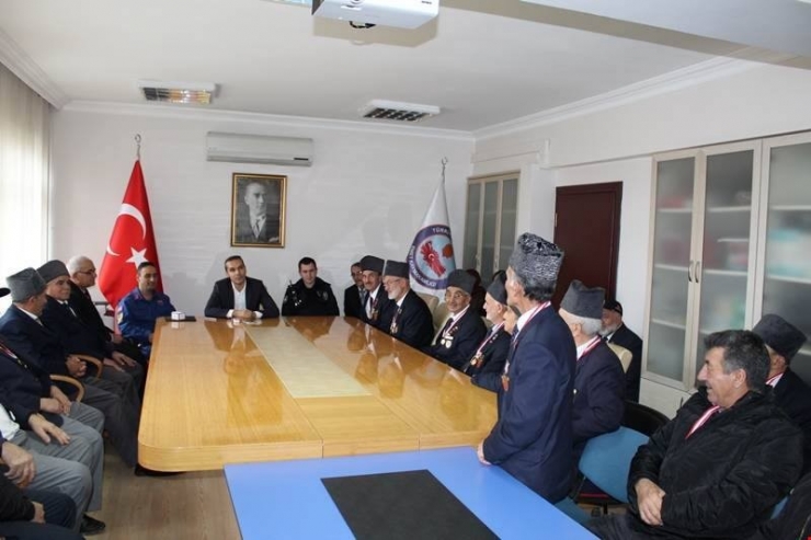 5 İlçeden Gaziler Emet’te Buluştu