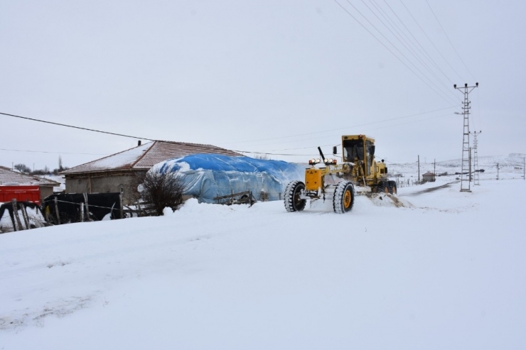 Kırıkkale’de 185 Köyün Yolu Ulaşıma Açıldı