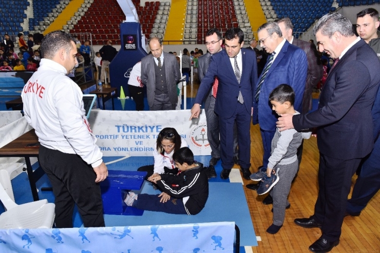 Mersin’de 22 Bin Öğrenci Yetenek Taramasından Geçti