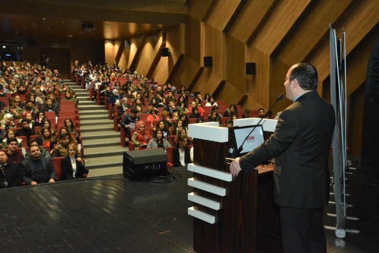 Üniversite Tanıtım Günleri Fuarı Düzenlendi
