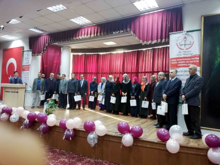 Gördes’te Kur’an-ı Kerim’i Güzel Okuma Yarışması