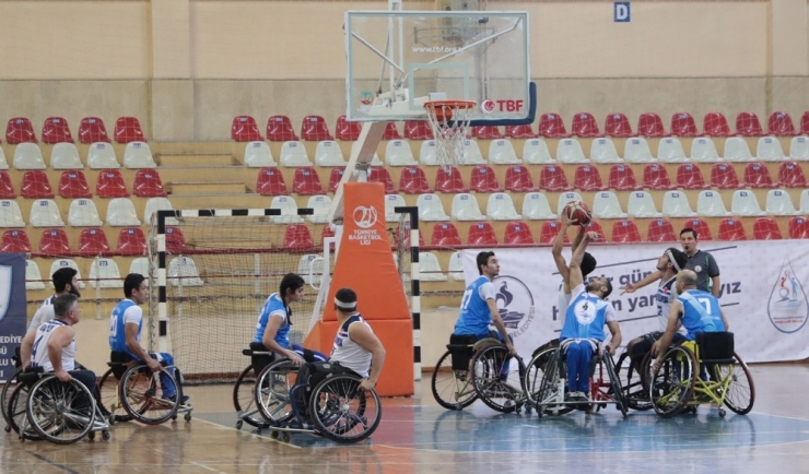 Pamukkale Belediyespor Devreyi Tamamlıyor