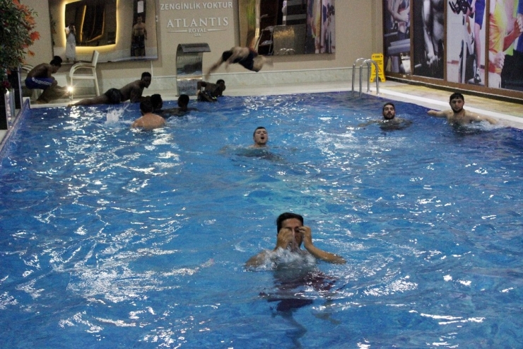 Ampute Takımı Maç Öncesi Moral Depoladı