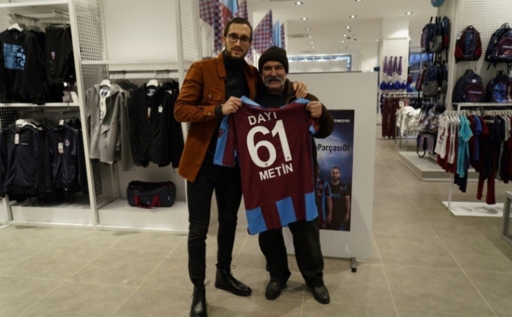 Yusuf Yazıcı, Posteri İle Konuşan Taraftarla Buluştu