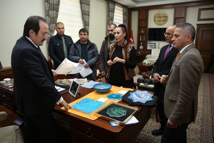 Bayburt Çinimaçin Kalesi Çinilerine Kavuşuyor