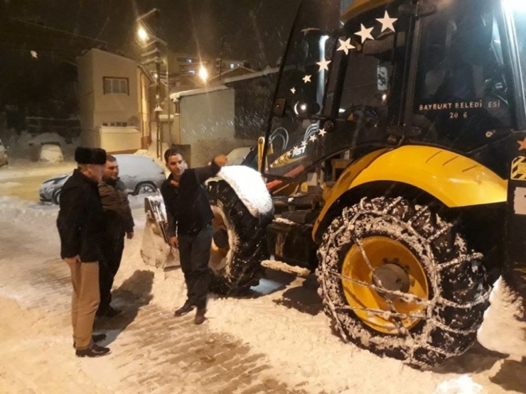 Bayburt Belediyesi’nden Kar Mesaisi
