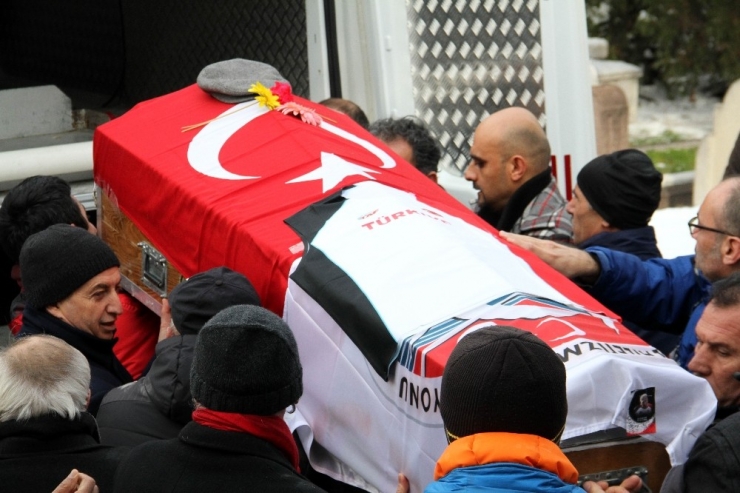 Koşarken Ölen Atletizmin Efsane İsmi Son Yolculuğuna Uğurlandı