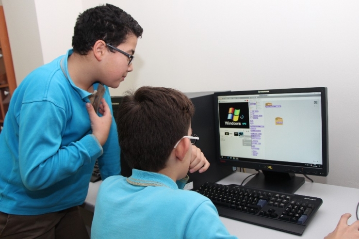 Bu İmam Hatipte Geleceğin Yazılımcıları Da Yetişiyor