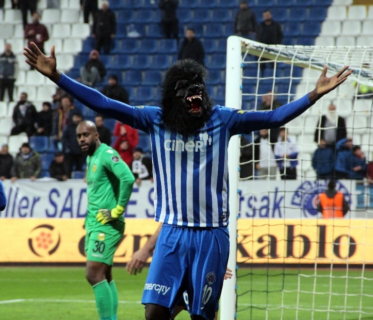 Kasımpaşa’nın Vazgeçilmezleri Veysel Sarı Ve Eduok