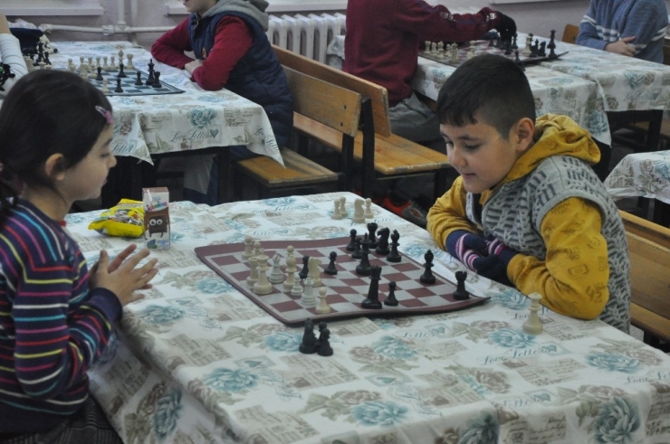 Sandıklı’da Kurslara Yoğun İlgi