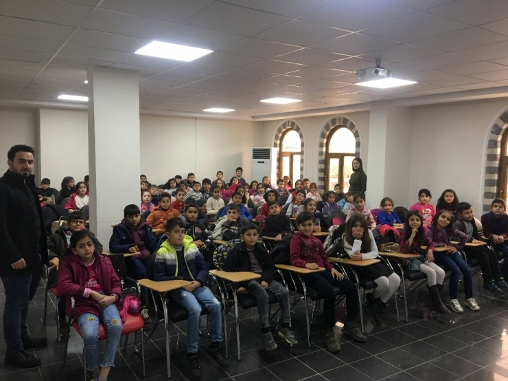 Öğrenciler Bilgi Evi’ni Gezdi