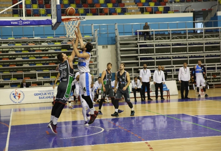 Haliliye Basketbol Takımı, Gemlik’i Eli Boş Gönderdi