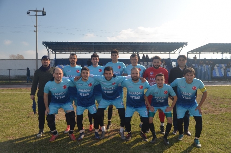 Selendi Belediyespor Play-off Yolunda Yara Aldı