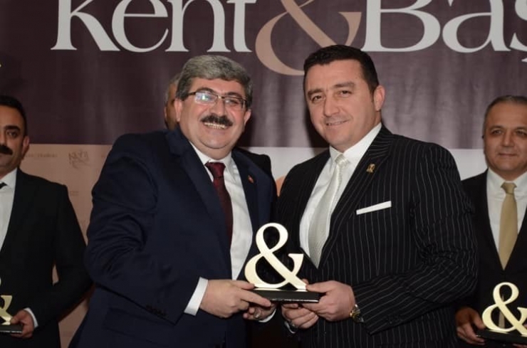 Bozüyük Belediye Başkanı Fatih Bakıcı ’En Başarılı Başkan’ Seçildi