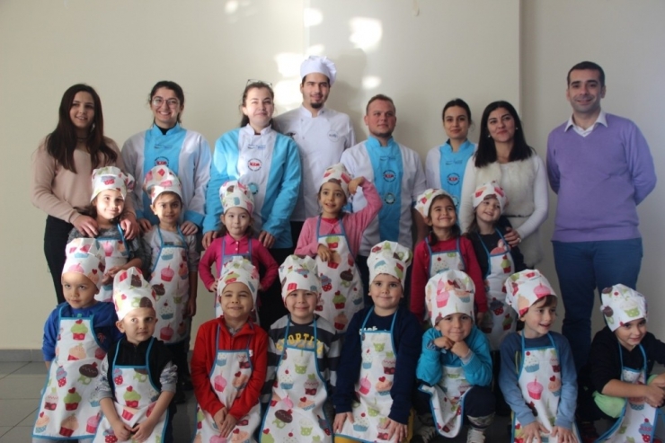 Burhaniye’de Minik Eller Gastronomi İle Tanıştı