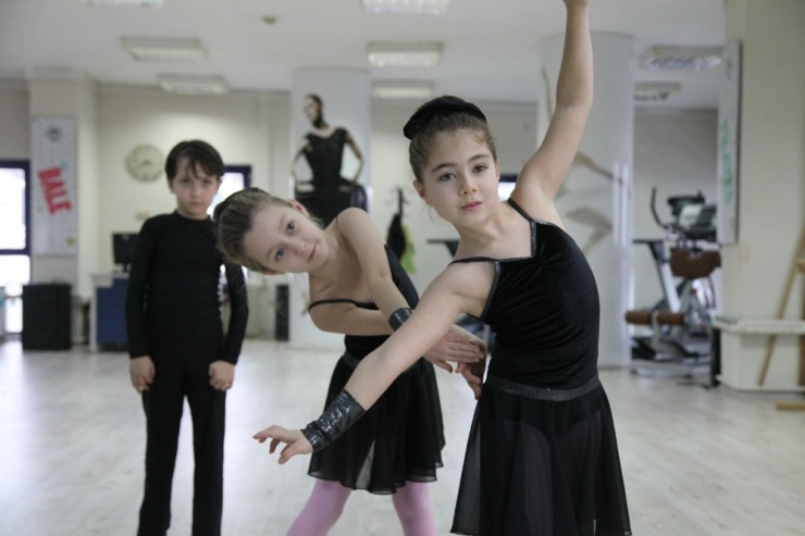 Odunpazarı’nda Çocuklar Baleyle Büyüyor