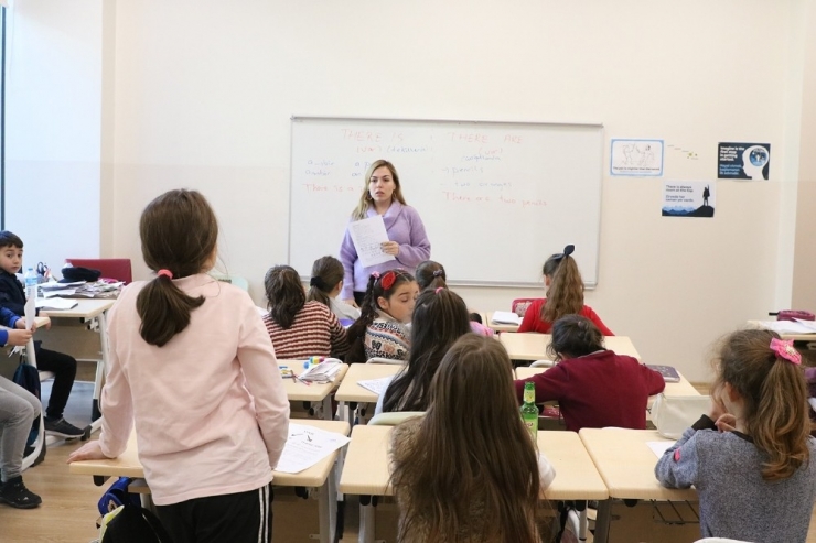 Sgm’de Çocuk Kulüpleri Dersi Devam Ediyor